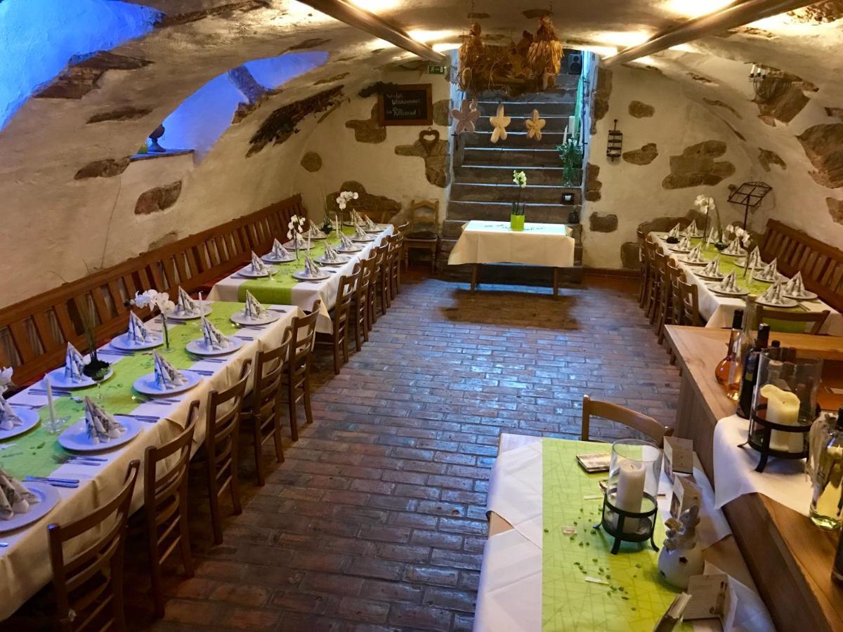 Landgasthaus "Zum Engel" Neuleiningen ภายนอก รูปภาพ