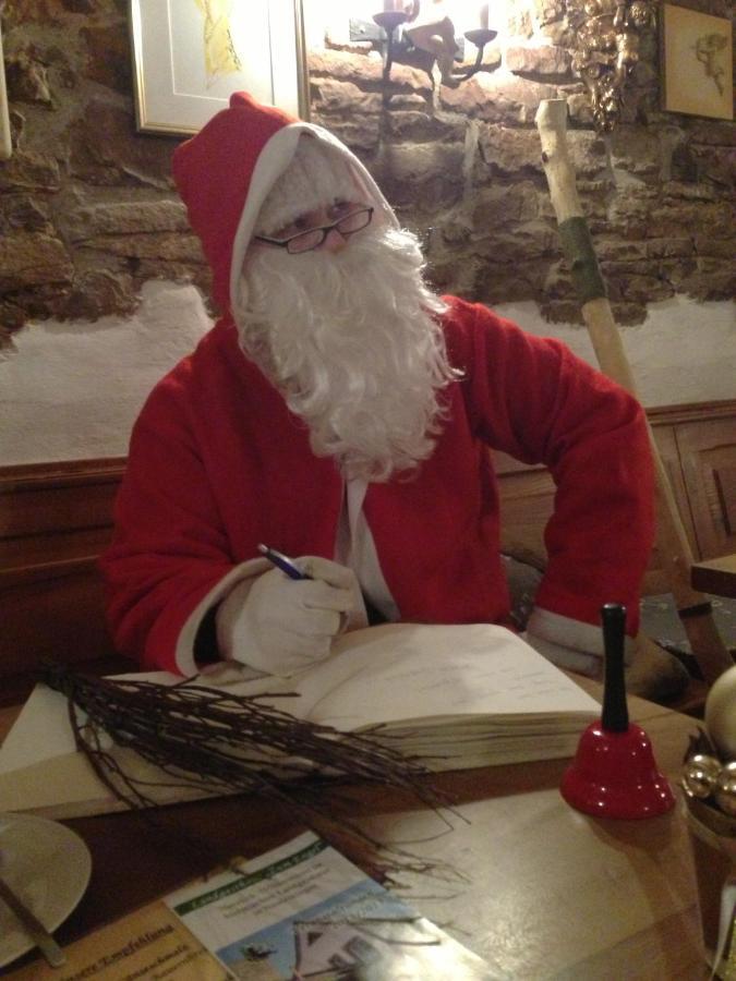 Landgasthaus "Zum Engel" Neuleiningen ภายนอก รูปภาพ