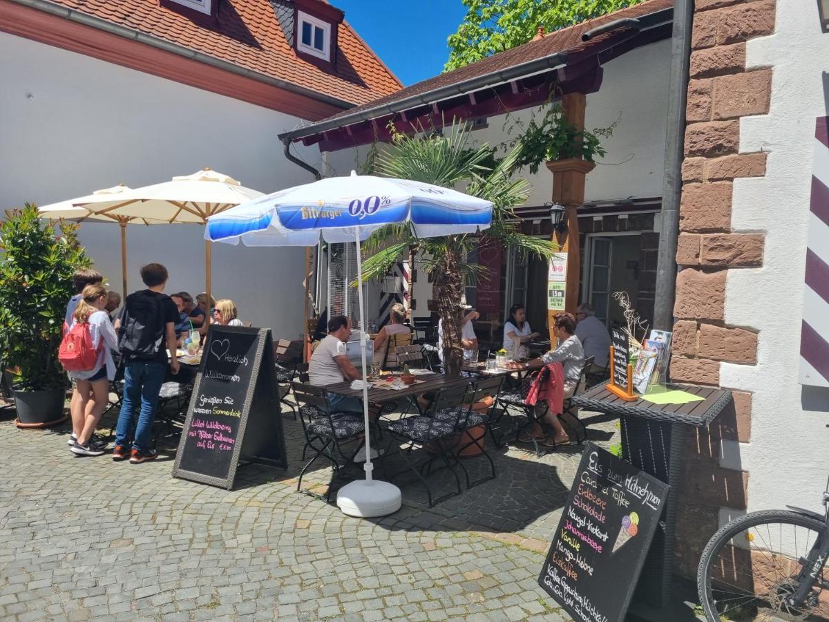 Landgasthaus "Zum Engel" Neuleiningen ภายนอก รูปภาพ